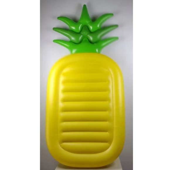 Pineapple Pool Float🍍 - Picture 3 of 7
